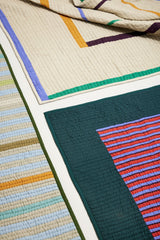 Hübsch Hübsch Twist Tagesdecke Block 260x260 Dunkelgrün/ Multifarben