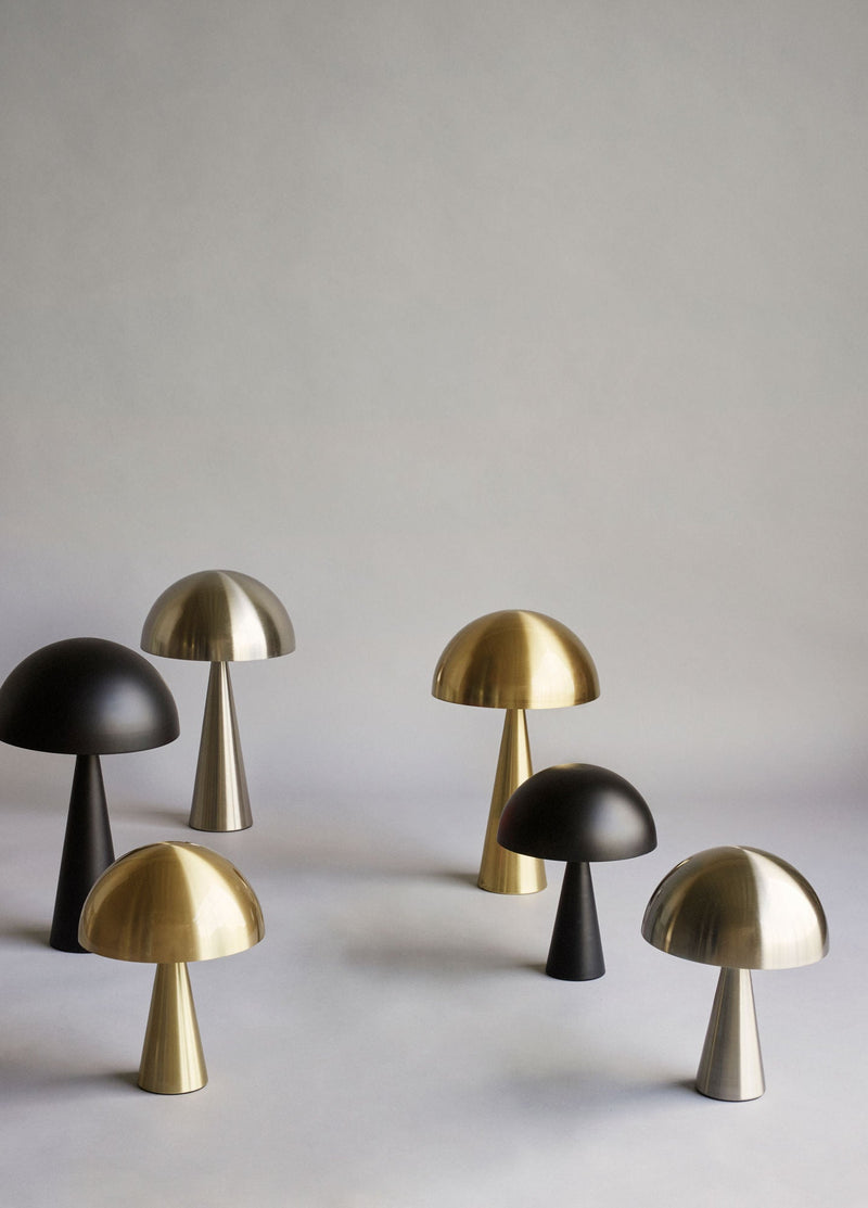 Hübsch Hübsch Mush Tischlampe Tall Messingfarben