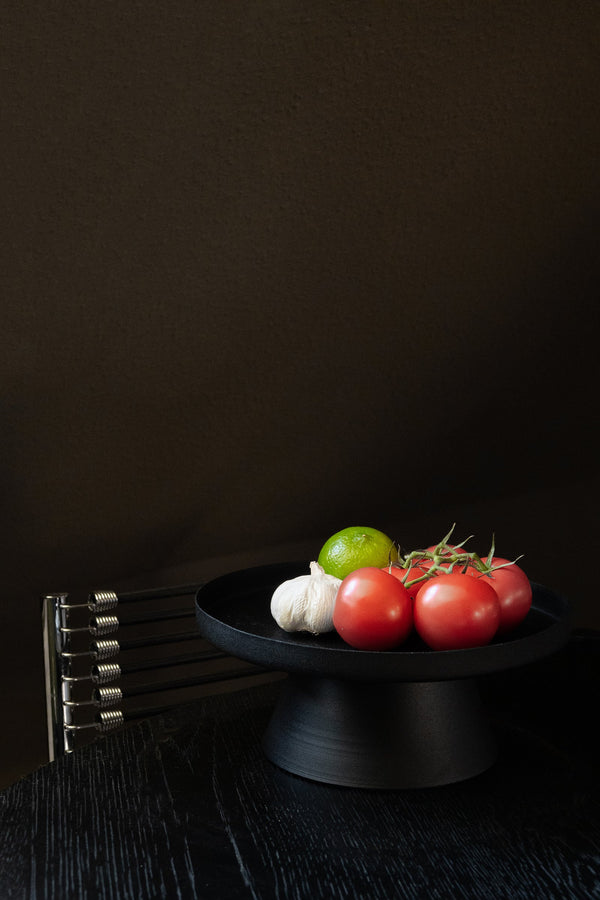 LaLe Living Dekotablett LaLe Living Ständer mit Dekotablett Enisa in Schwarz, Ø 26 cm